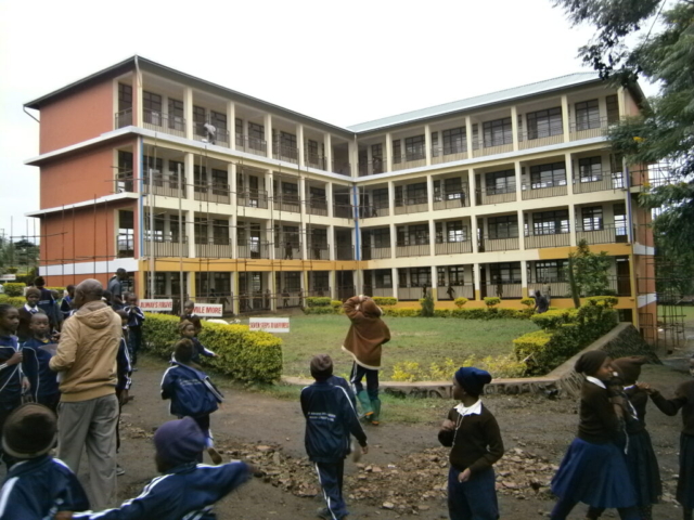 Hilfswerk Bassotu - Sakina Schulhaus